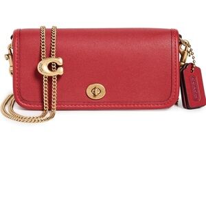 I’m in search of this Coach Dinky 14 in red!!!